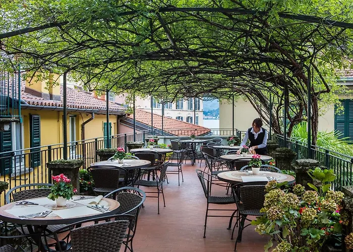 贝拉吉欧酒店 2* 贝拉焦